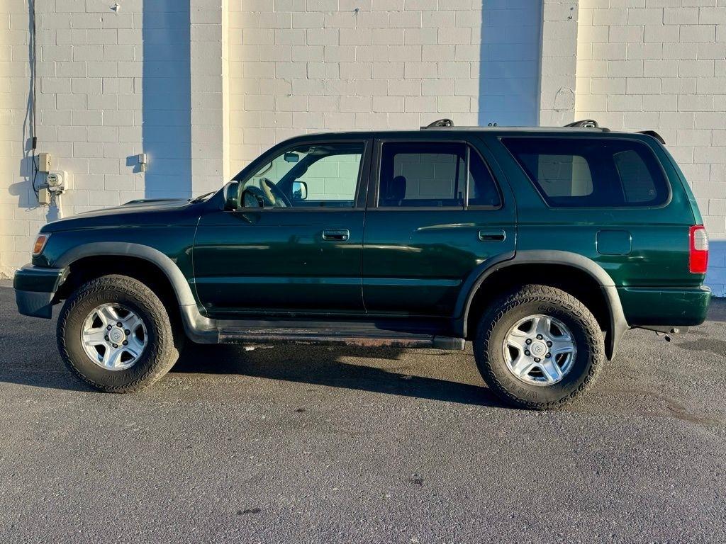 Toyota 4Runner 4dr SR5 3.4L Auto 4WD 1999