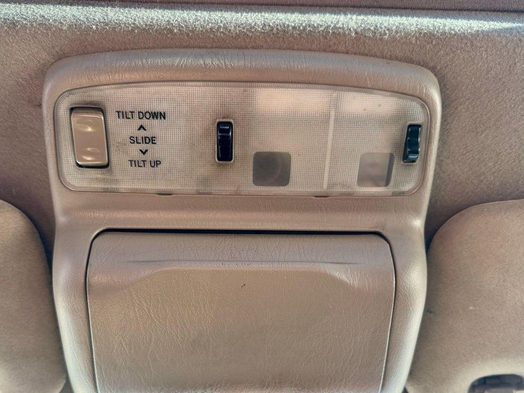 Toyota 4Runner 4dr SR5 3.4L Auto 4WD 1999