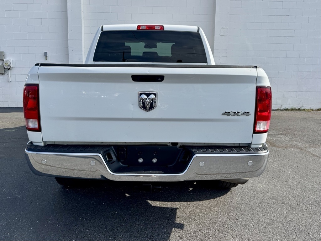 RAM 1500 Classic Tradesman 4x4 Crew Cab 5'7" Box 2020