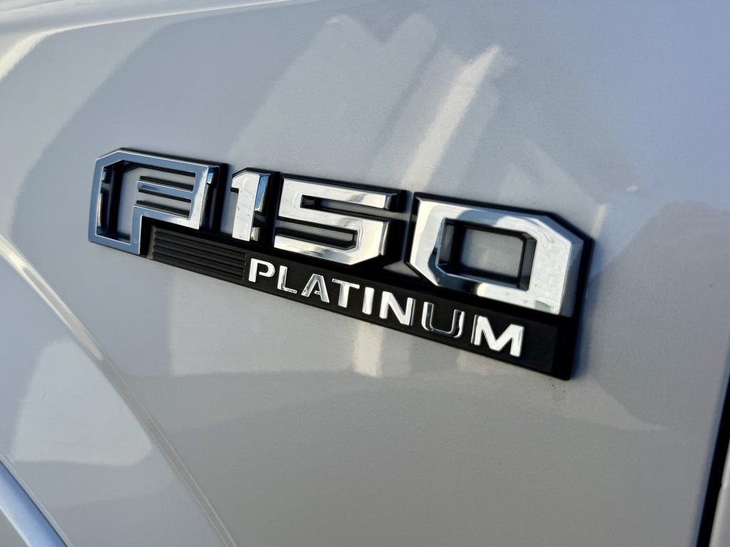 Ford F-150 4WD SuperCrew 157" Platinum 2018
