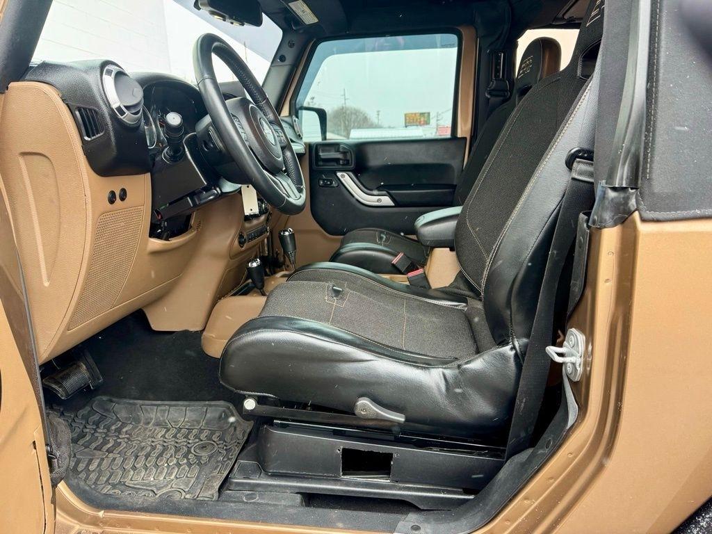 Jeep Wrangler 4WD 2dr Sahara 2015