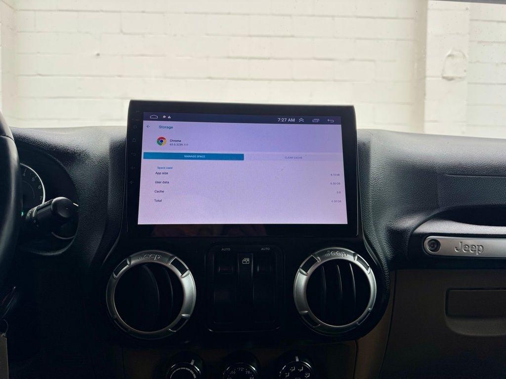 Jeep Wrangler 4WD 2dr Sahara 2015