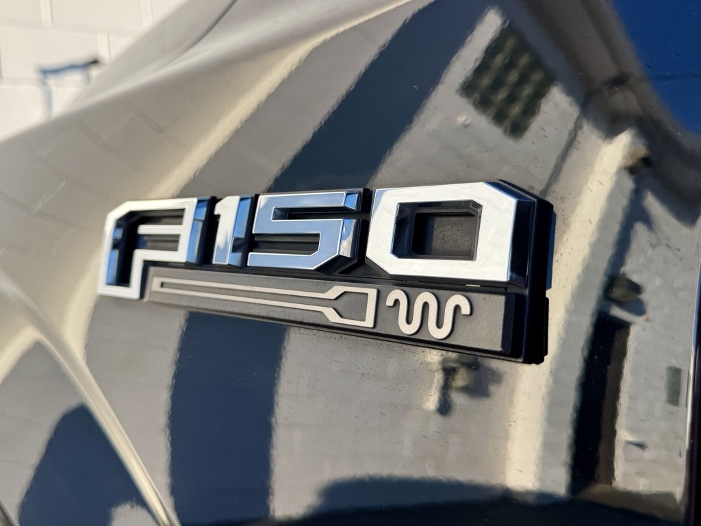 Ford F-150 Platinum 4WD SuperCrew 5.5' Box 2017