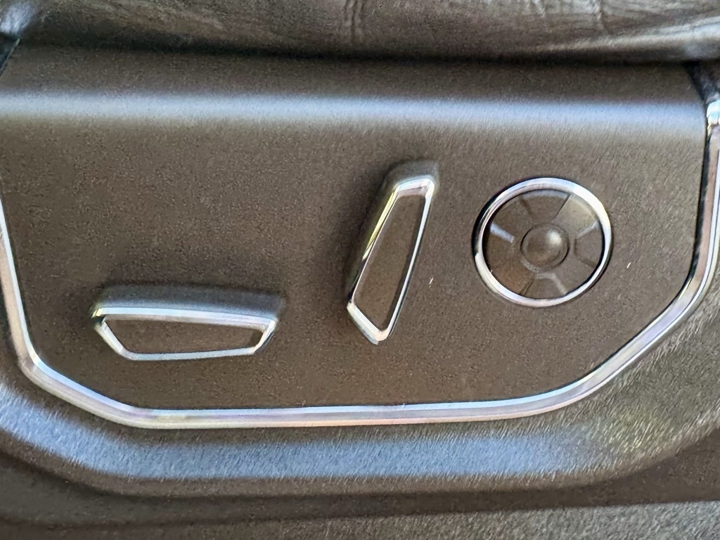 Ford F-150 Platinum 4WD SuperCrew 5.5' Box 2017