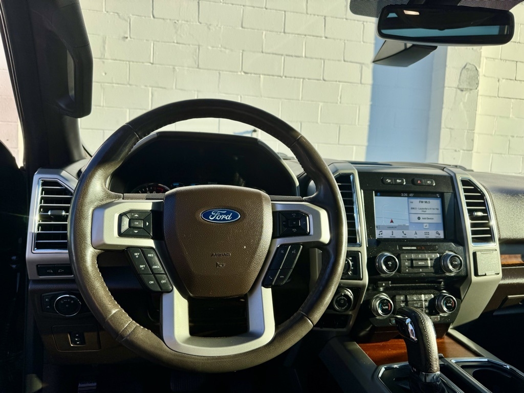 Ford F-150 Platinum 4WD SuperCrew 5.5' Box 2017