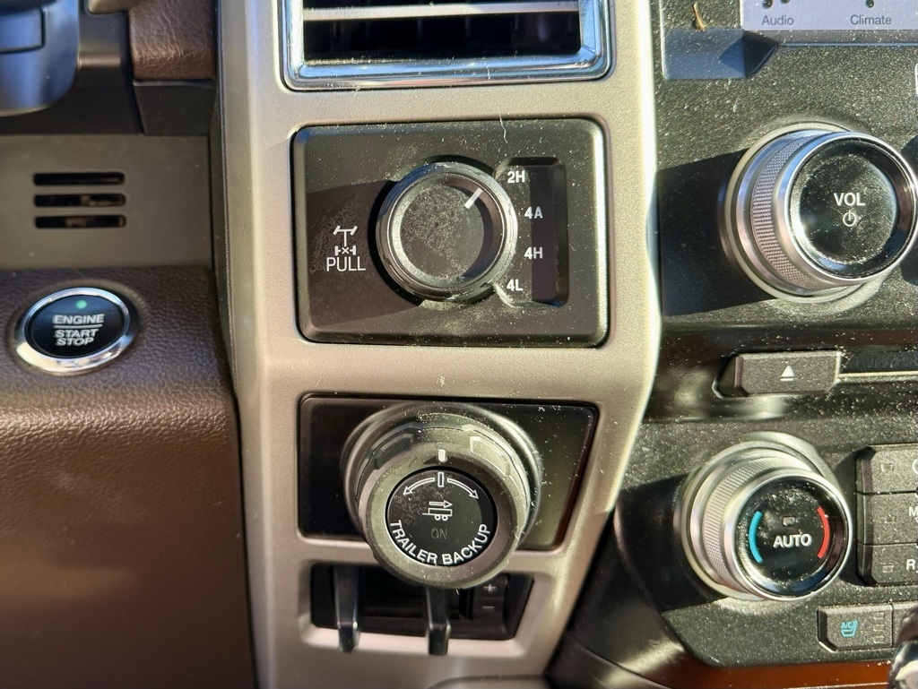 Ford F-150 Platinum 4WD SuperCrew 5.5' Box 2017