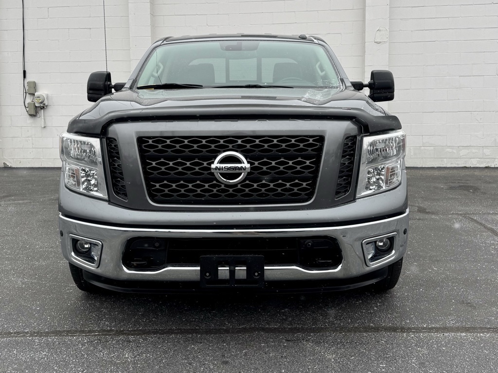 Nissan Titan 4x4 Crew Cab SV 2019