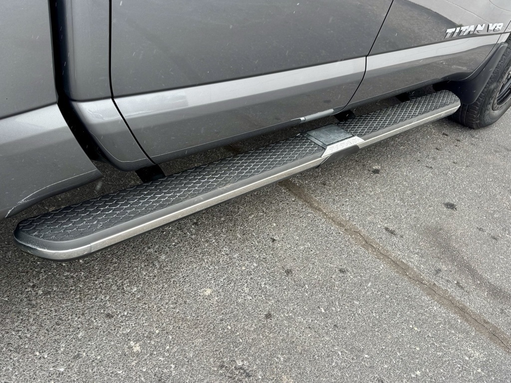 Nissan Titan 4x4 Crew Cab SV 2019