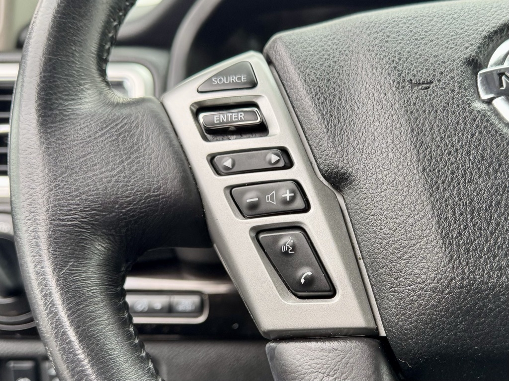 Nissan Titan 4x4 Crew Cab SV 2019