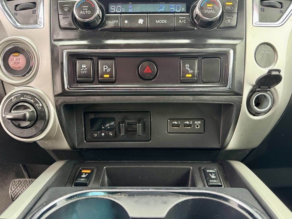 Nissan Titan 4x4 Crew Cab SV 2019