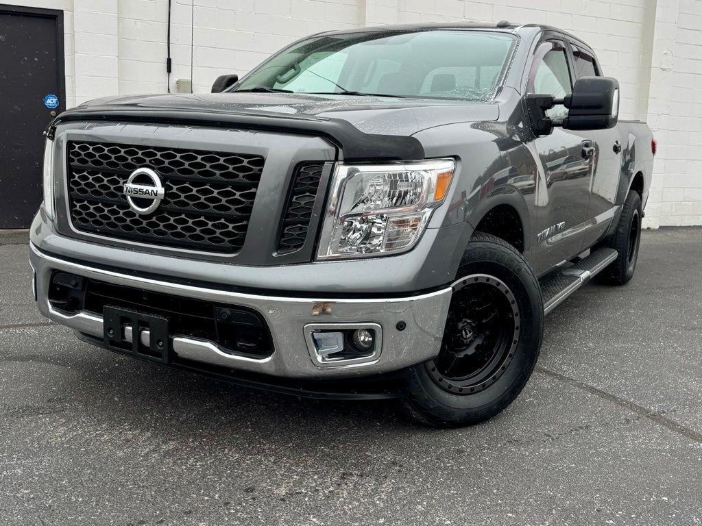 Nissan Titan 4x4 Crew Cab SV 2019
