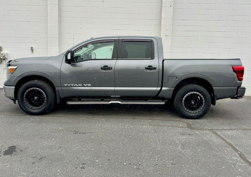 Nissan Titan 4x4 Crew Cab SV 2019