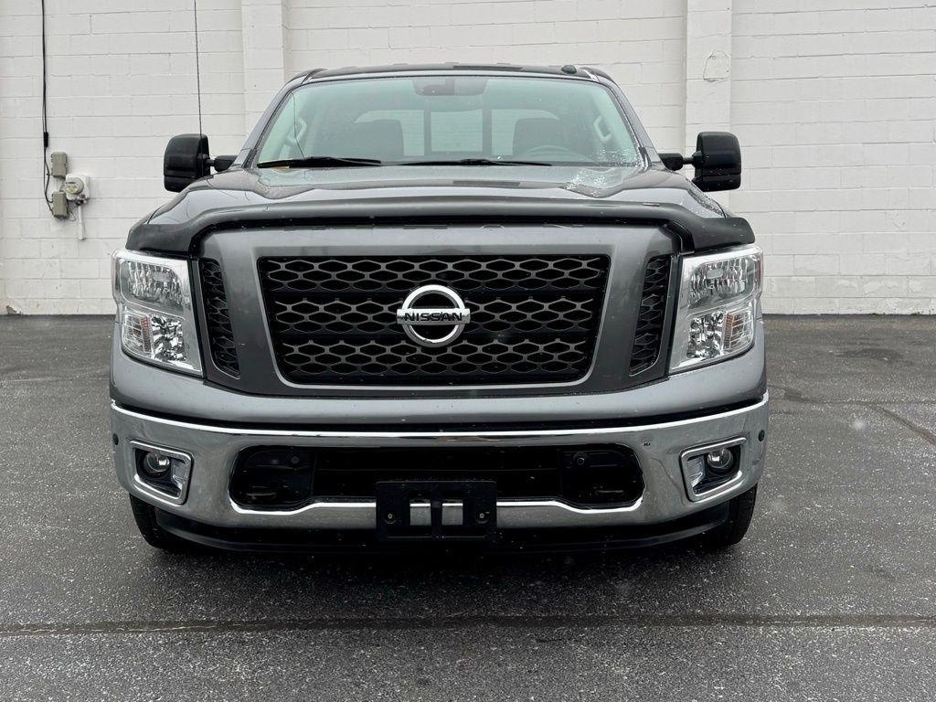 Nissan Titan 4x4 Crew Cab SV 2019