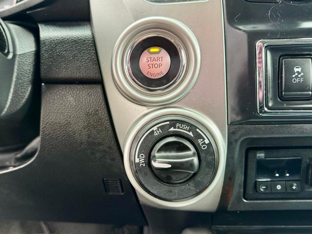 Nissan Titan 4x4 Crew Cab SV 2019