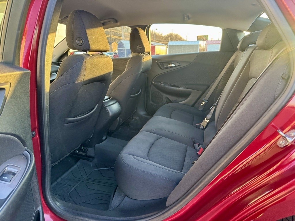 Chevrolet Malibu 4dr Sdn RS 2020