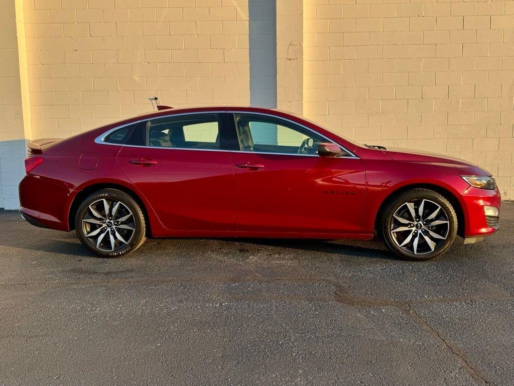 Chevrolet Malibu 4dr Sdn RS 2020