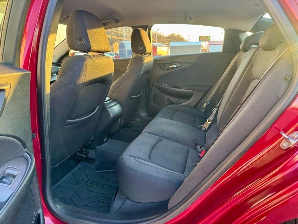 Chevrolet Malibu 4dr Sdn RS 2020