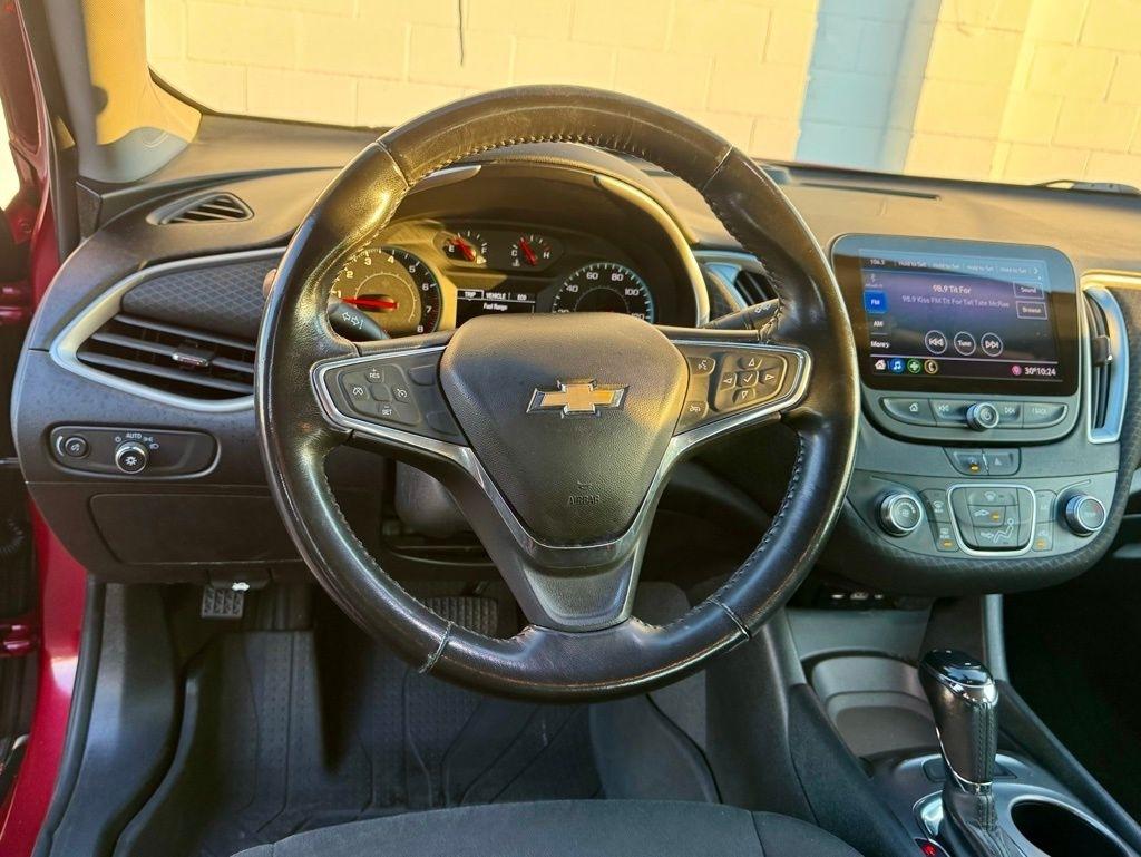 Chevrolet Malibu 4dr Sdn RS 2020