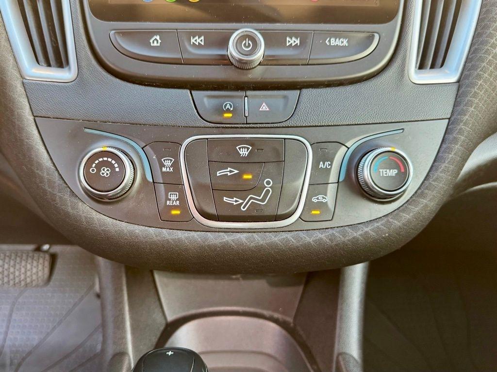 Chevrolet Malibu 4dr Sdn RS 2020