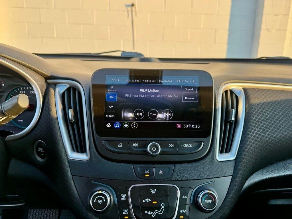 Chevrolet Malibu 4dr Sdn RS 2020