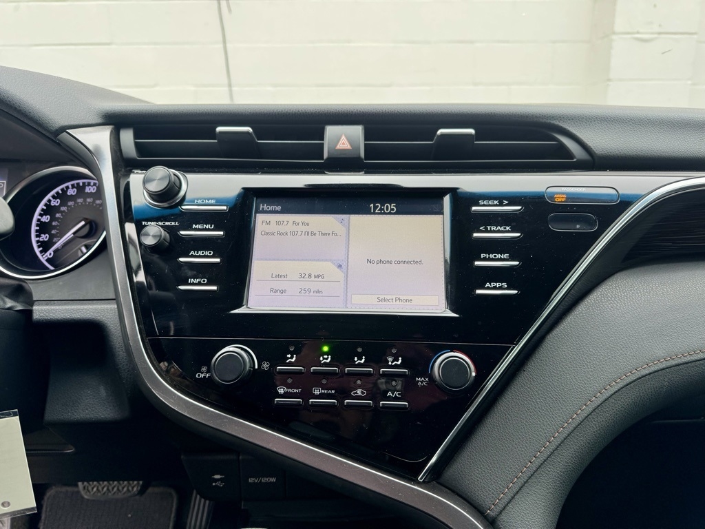 Toyota Camry XLE Auto (Natl) 2018