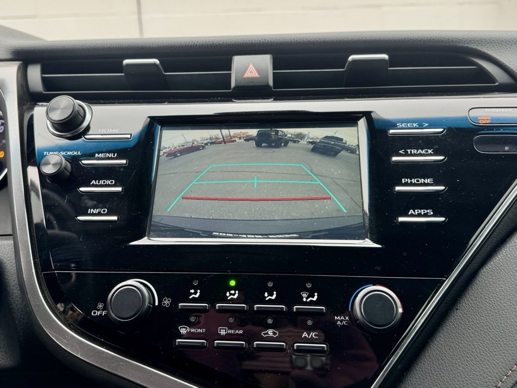 Toyota Camry XLE Auto (Natl) 2018