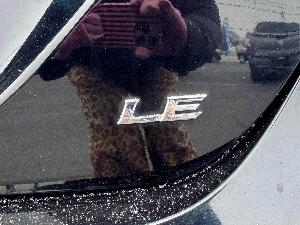 Toyota Camry XLE Auto (Natl) 2018