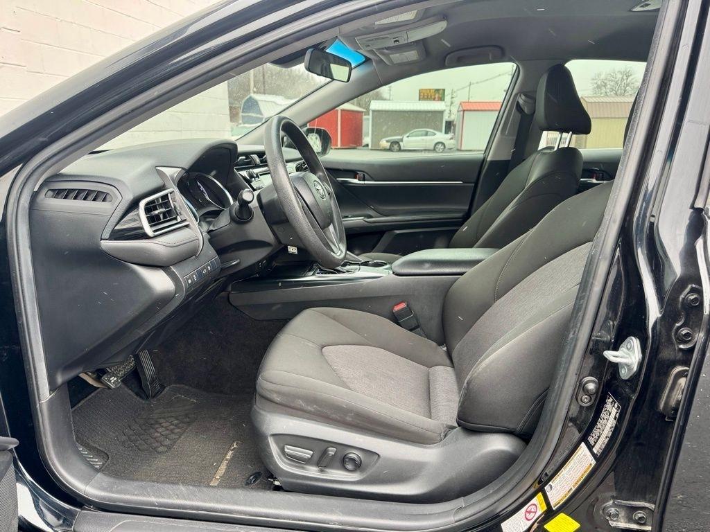 Toyota Camry XLE Auto (Natl) 2018