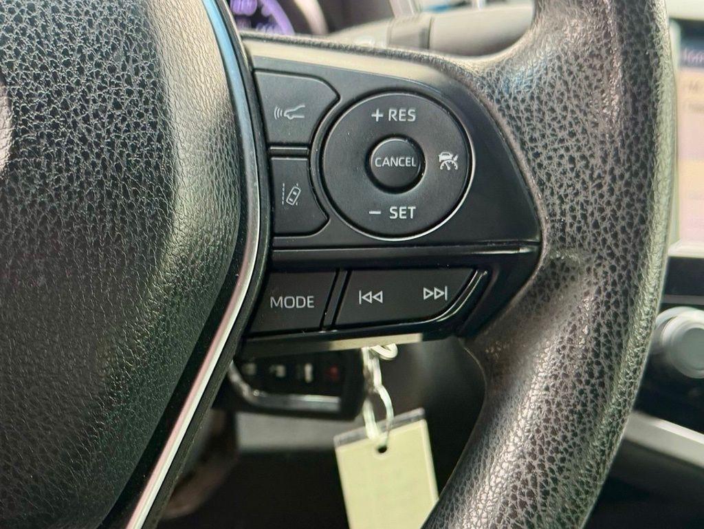 Toyota Camry XLE Auto (Natl) 2018