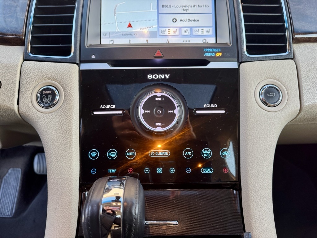 Ford Taurus Limited FWD 2018