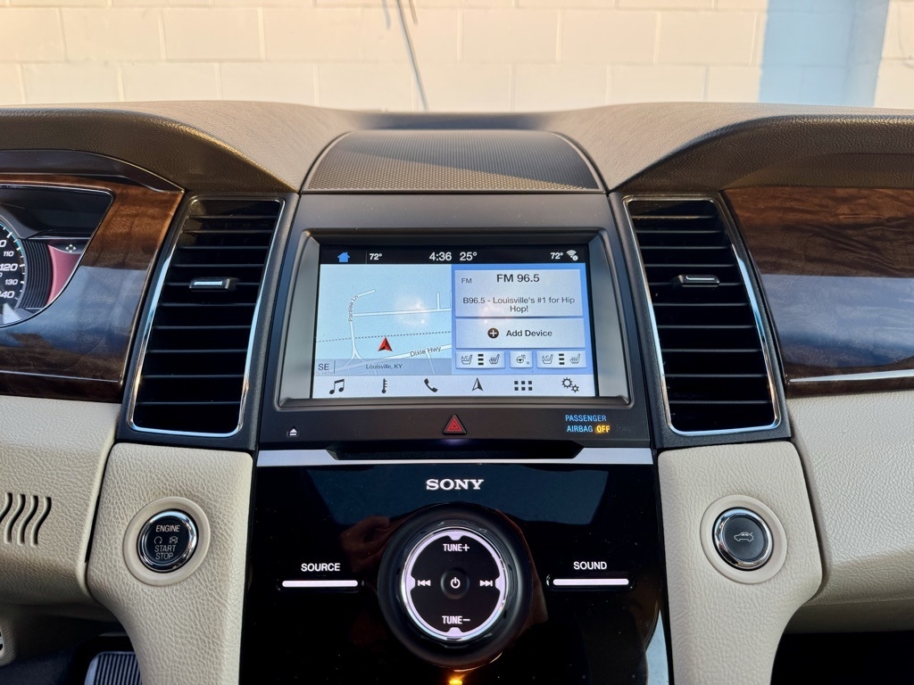 Ford Taurus Limited FWD 2018