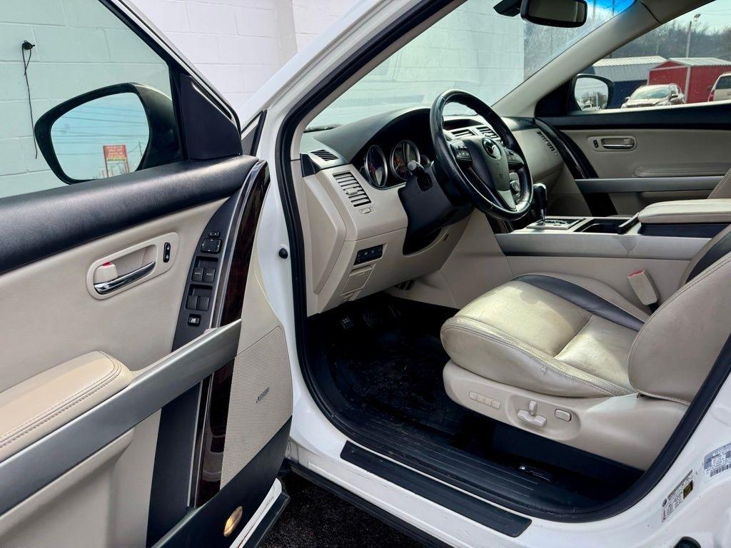 Mazda CX-9 AWD 4dr Grand Touring 2011