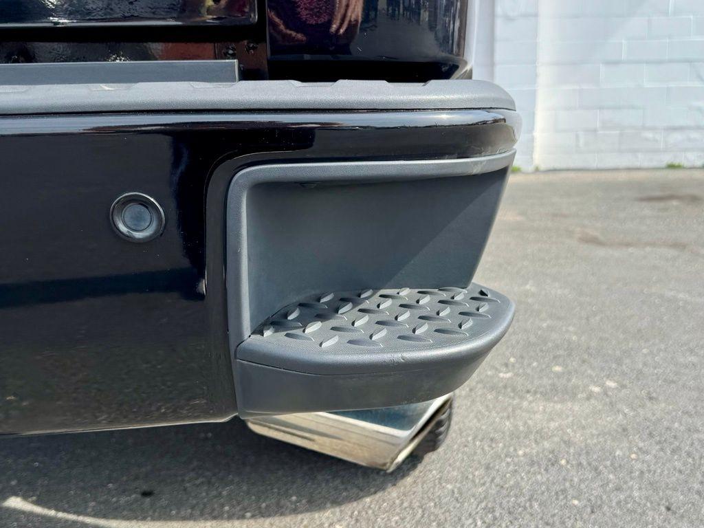 Chevrolet Silverado 1500 4WD Crew Cab 143.5" High Country 2018