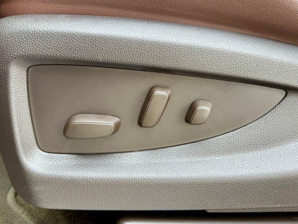 Chevrolet Silverado 1500 4WD Crew Cab 143.5" High Country 2018