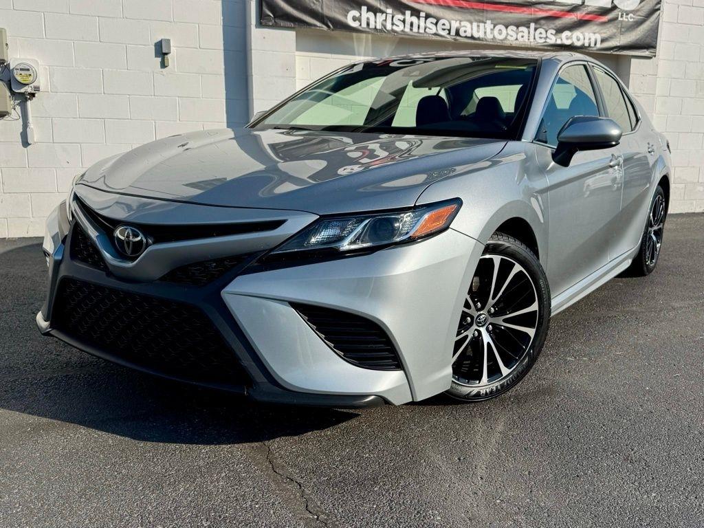 Toyota CAMRY/SE/L  2018
