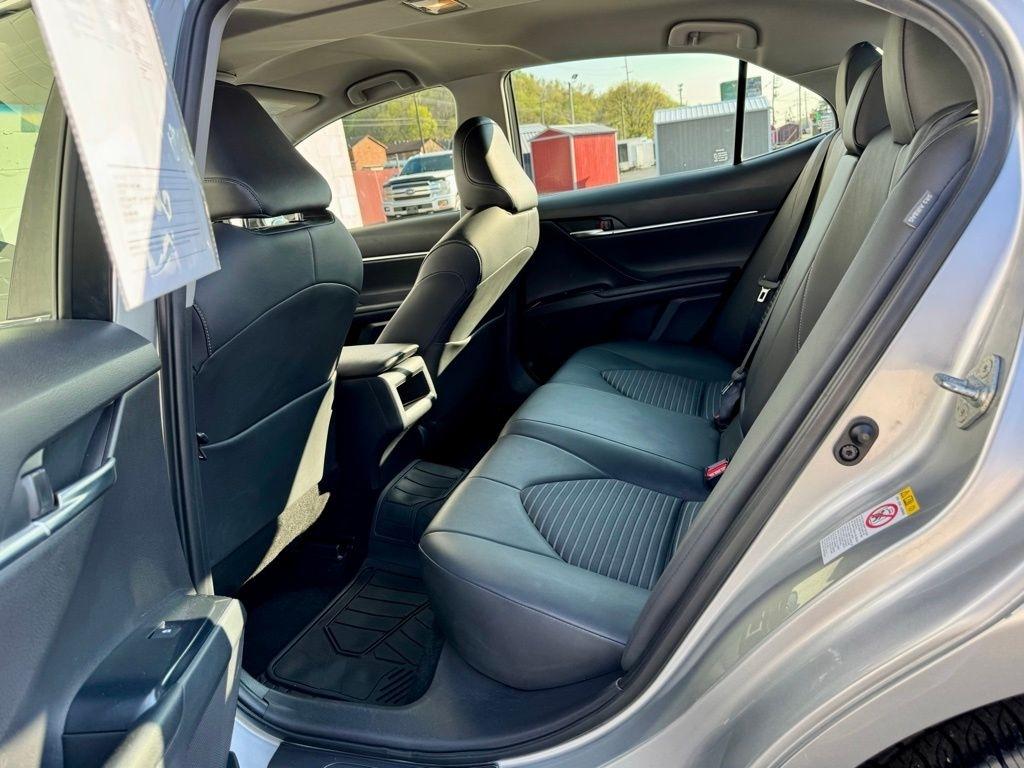 Toyota CAMRY/SE/L  2018