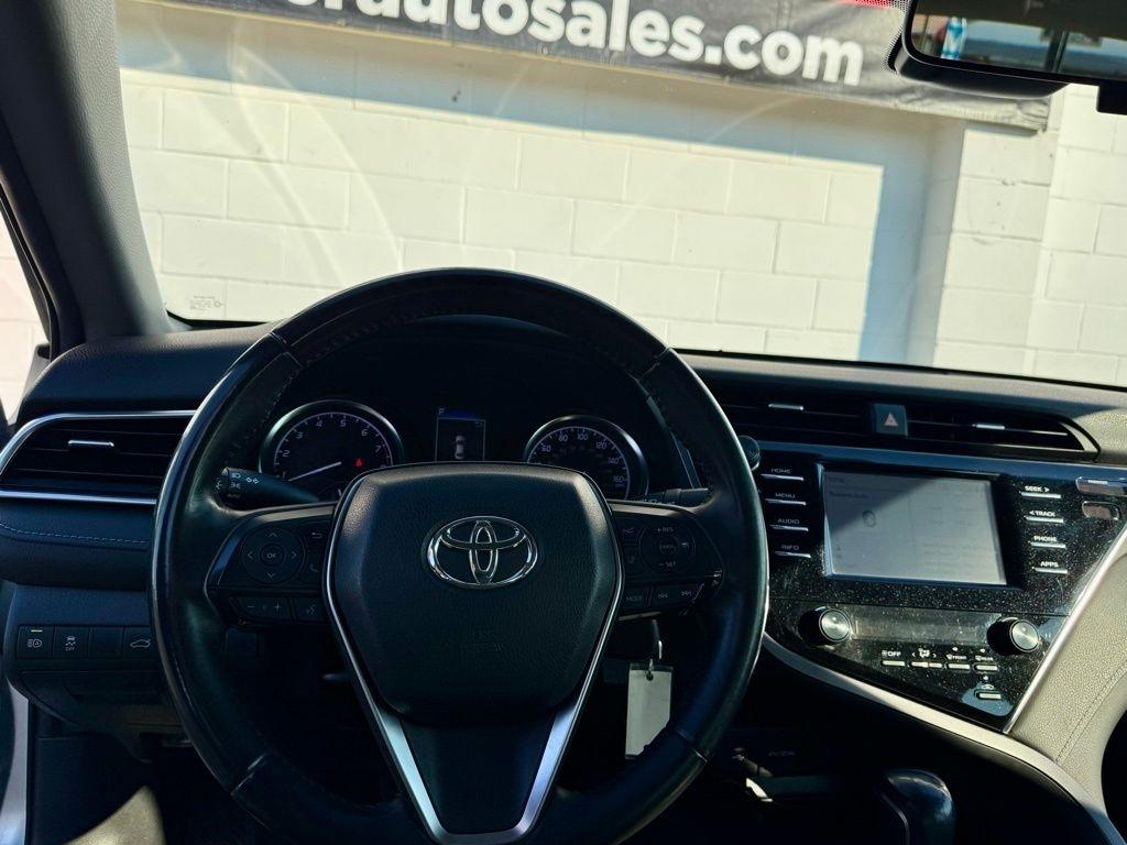 Toyota CAMRY/SE/L  2018