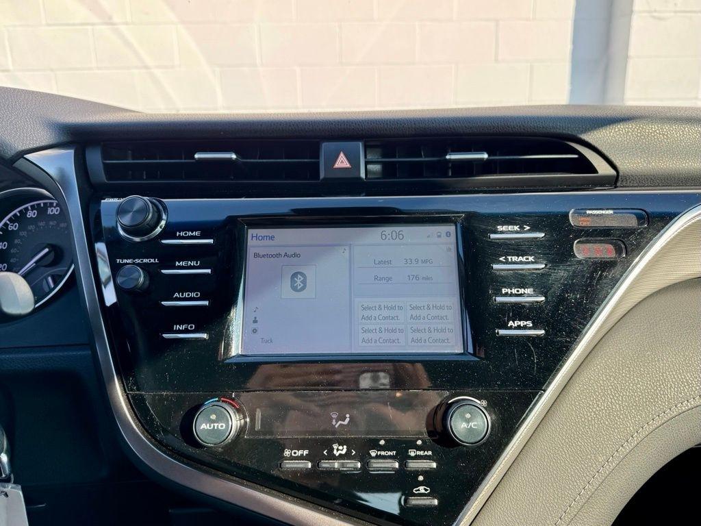 Toyota CAMRY/SE/L  2018