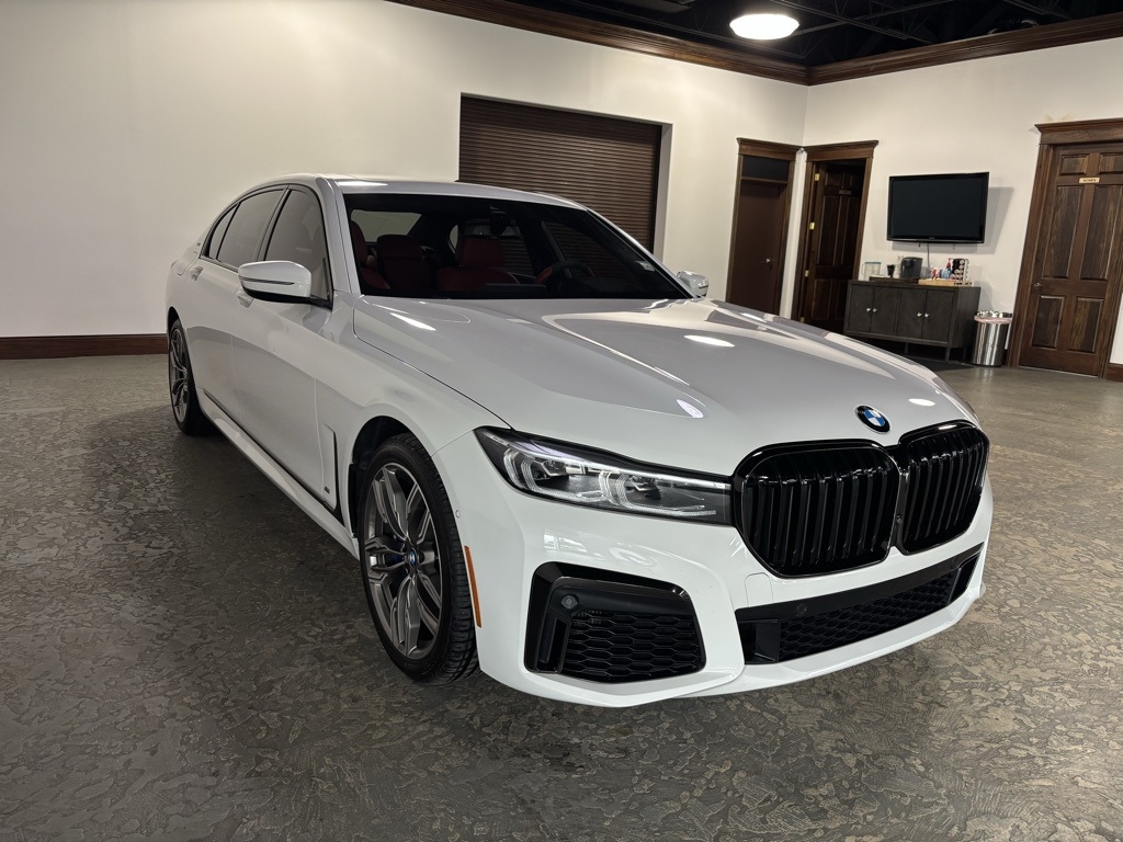 BMW 7-Series M760i xDrive 2022