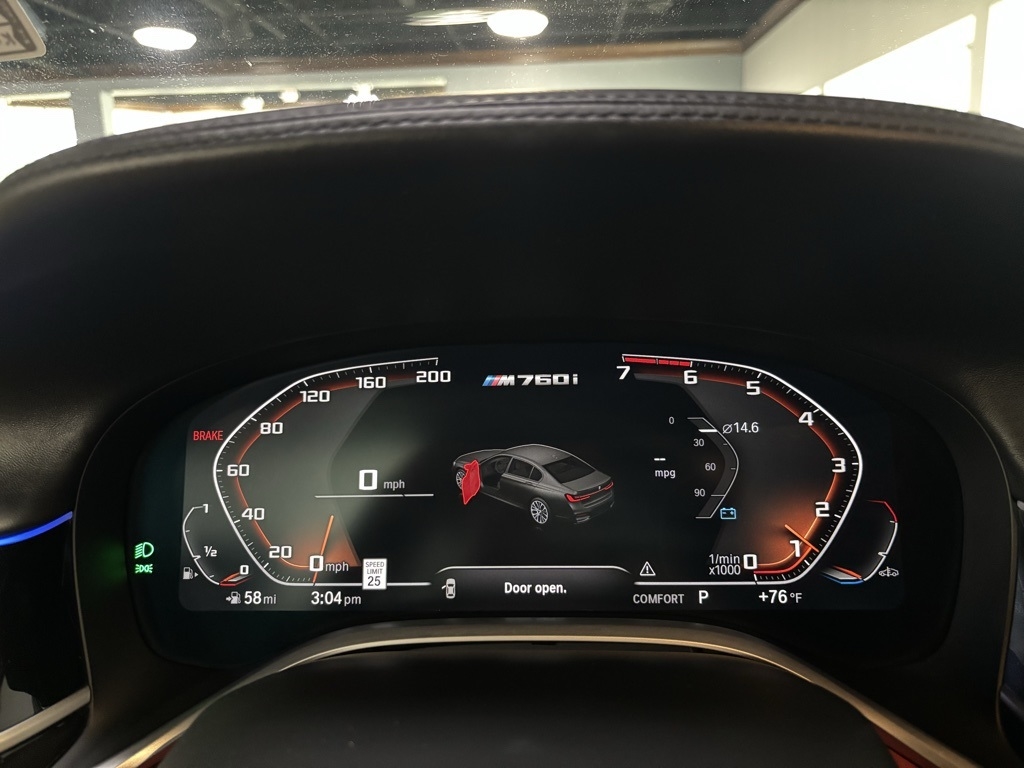 BMW 7-Series M760i xDrive 2022