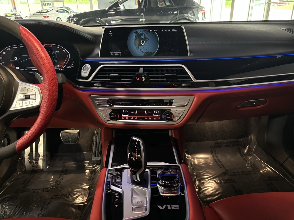 BMW 7-Series M760i xDrive 2022
