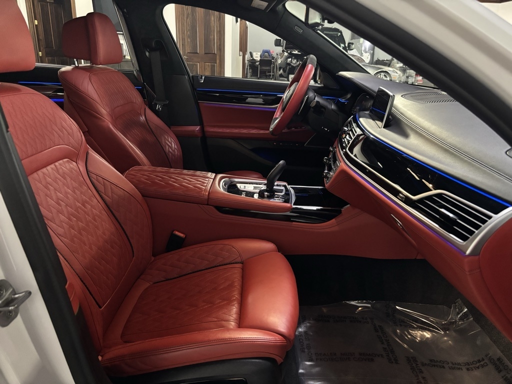 BMW 7-Series M760i xDrive 2022