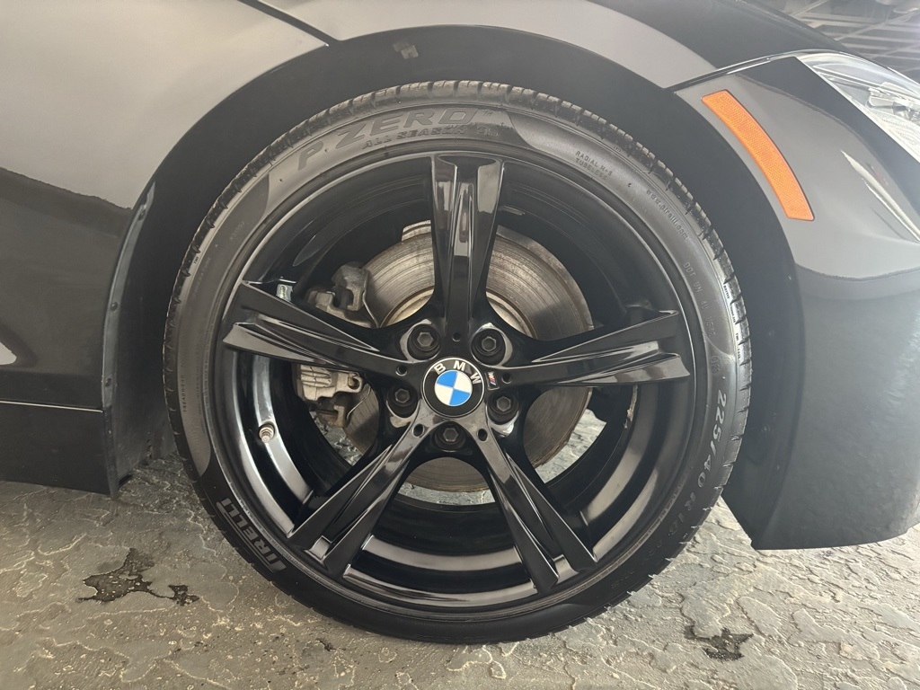 BMW Z4 sDrive35i 2016 BMW Z4 sDrive35i 2016