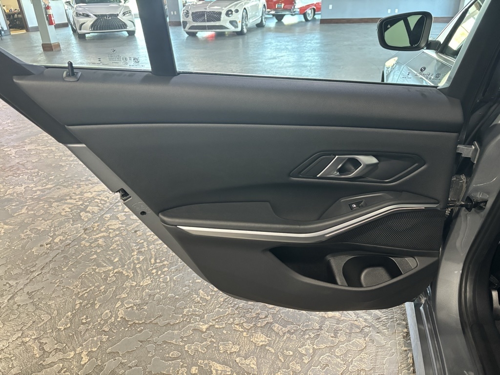 BMW 3-Series 330i xDrive 2025 BMW 3-Series 330i xDrive 2025