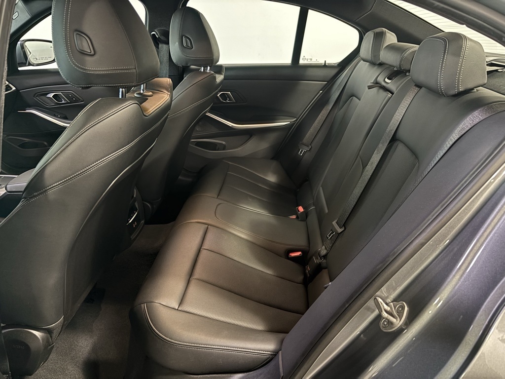 BMW 3-Series 330i xDrive 2025 BMW 3-Series 330i xDrive 2025