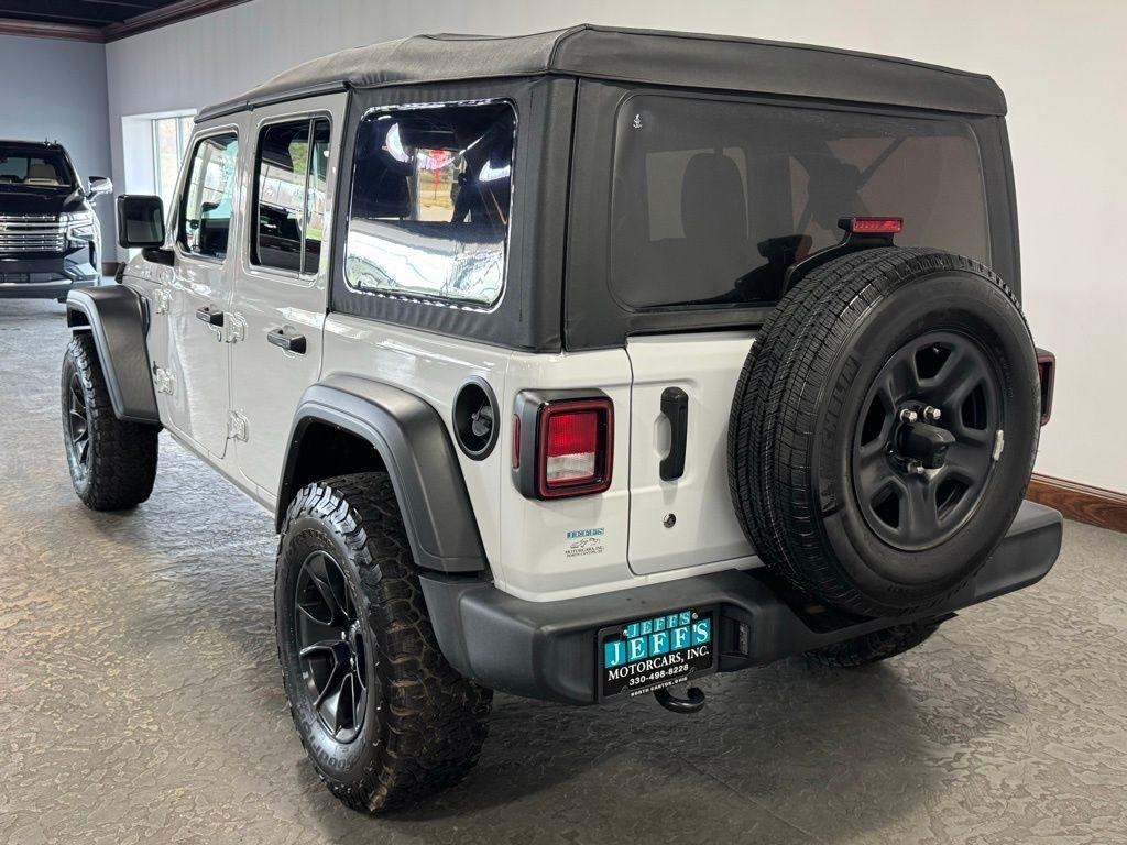 Jeep Wrangler Unlimited Sport 2022