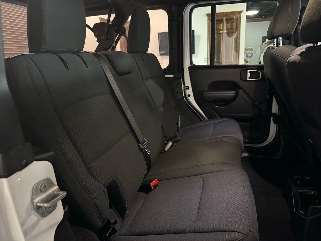 Jeep Wrangler Unlimited Sport 2022