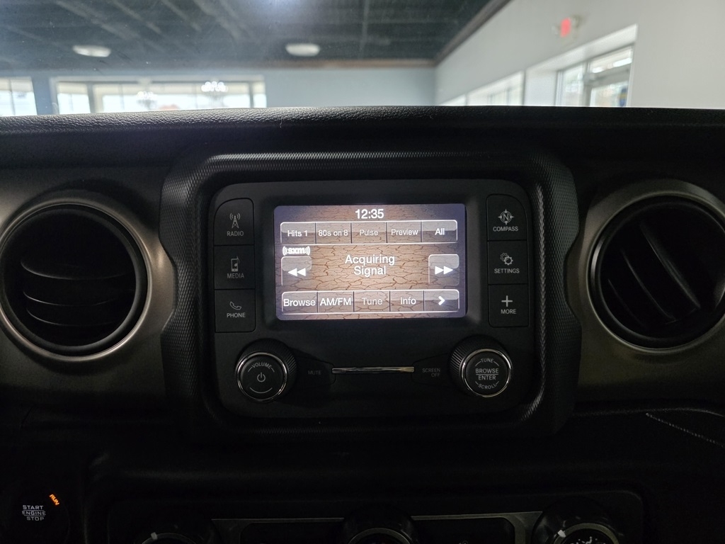 Jeep Wrangler Unlimited Sport 2021