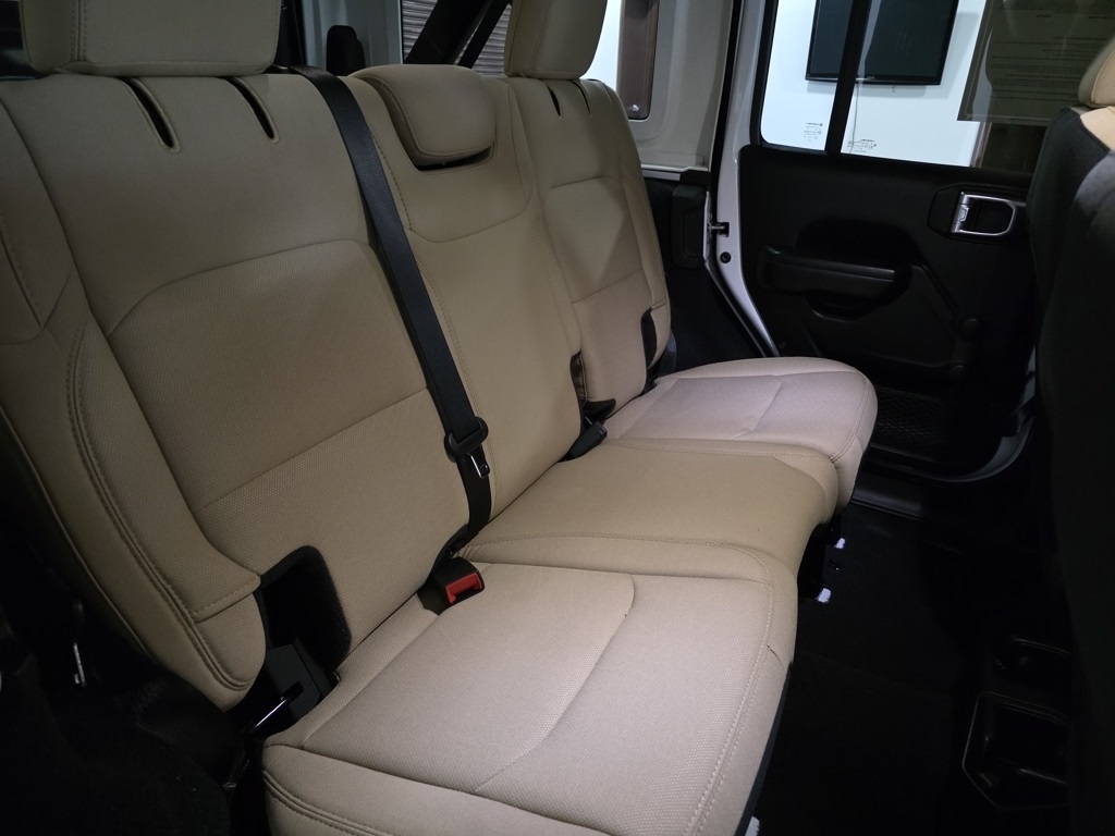 Jeep Wrangler Unlimited Sport 2021