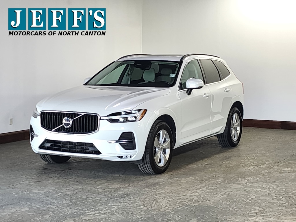 Volvo XC60 T8 Momentum Hybrid AWD 2022 Volvo XC60 T8 Momentum Hybrid AWD 2022